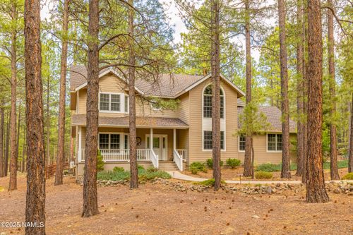 3948 Westwood Cir, Flagstaff, AZ, 86005-8480 | Card Image