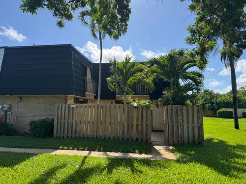 0-238 Woodland Road, Palm Springs, FL, 33461 | Card Image