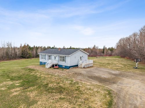662 U.S. Hwy 1, Monticello, ME, 04760 | Card Image
