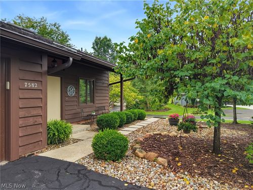 7582 Heather Cir, Kent, OH, 44240-5919 | Card Image