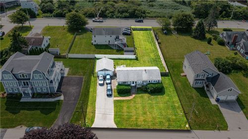 26 Cypress Ave, Narragansett, RI, 02882-6029 | Card Image