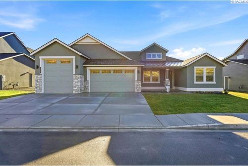 333 Epic St, Richland, WA, 99352-5544 | Card Image