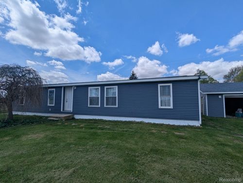 8441 Slattery Rd, Clifford, MI, 48727-9722 | Card Image