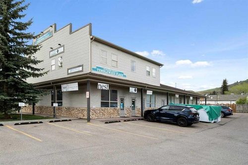 5-70 Railway Street E, Cochrane, AB, T4C2B5 | Card Image