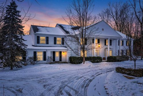 2305 W County Line Road, River Hills, WI, 53217 | Card Image