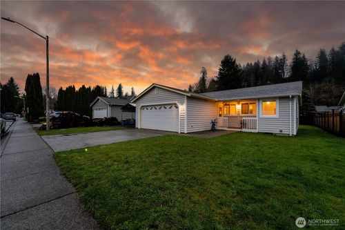 512 Walnut Avenue, Sultan, WA, 98294 | Card Image