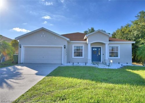 3077 Brenton Manor Loop, Winter Haven, FL, 33884 | Card Image