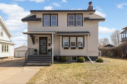 228 5th Ave N, South Saint Paul, MN, 55075-2030 | Card Image