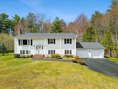 100 Lexington St, Hanson, MA, 02341-1142 | Card Image