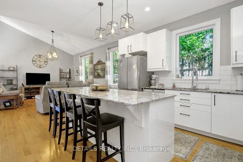 2565 Page Rd, Orleans, ON, K1W1E5 | Card Image
