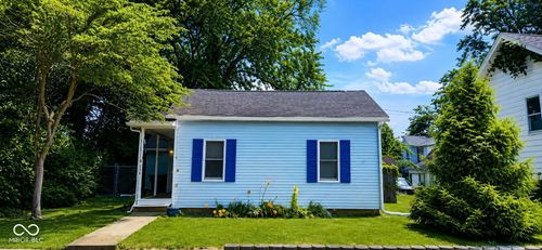 214 W Front St, New Carlisle, IN, 46552 | Card Image