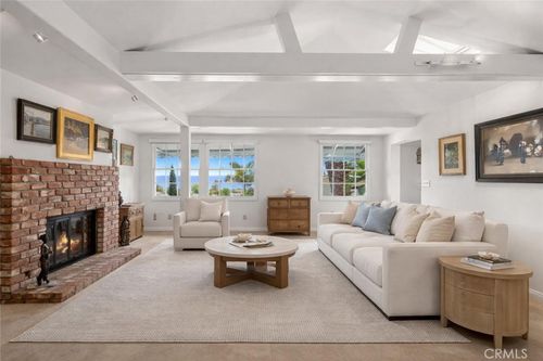 790 Wendt Ter, Laguna Beach, CA, 92651-2207 | Card Image