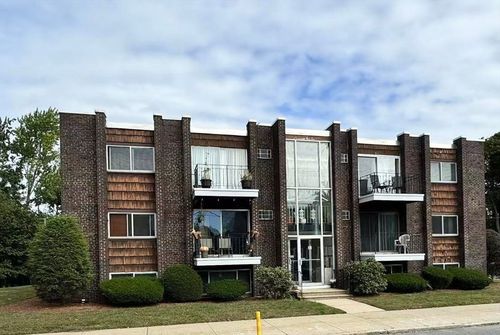 apt-7-37 South St, Medford, MA, 02155-4480 | Card Image