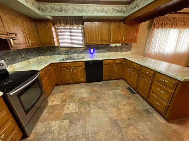 6474 N 75 E, House other with 3 bedrooms, 2 bathrooms and null parking in Uniondale IN | Image 6