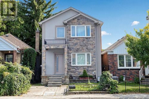 676 Vaughan Road, Toronto (Oakwood Village), ON, M6E2Y6 | Card Image