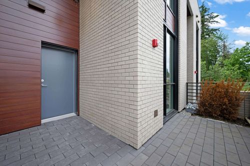 104-10333 133 St, Surrey, BC, V3T3Y9 | Card Image