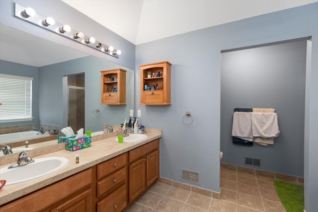 2385 Yasmin Dr, House other with 4 bedrooms, 3 bathrooms and null parking in Commerce Twp MI | Image 14