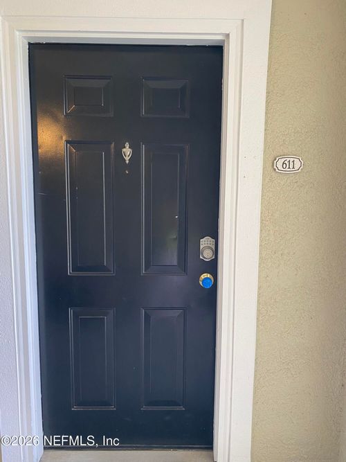 611-8290 Gate Parkway, Jacksonville, FL, 32216 | Card Image