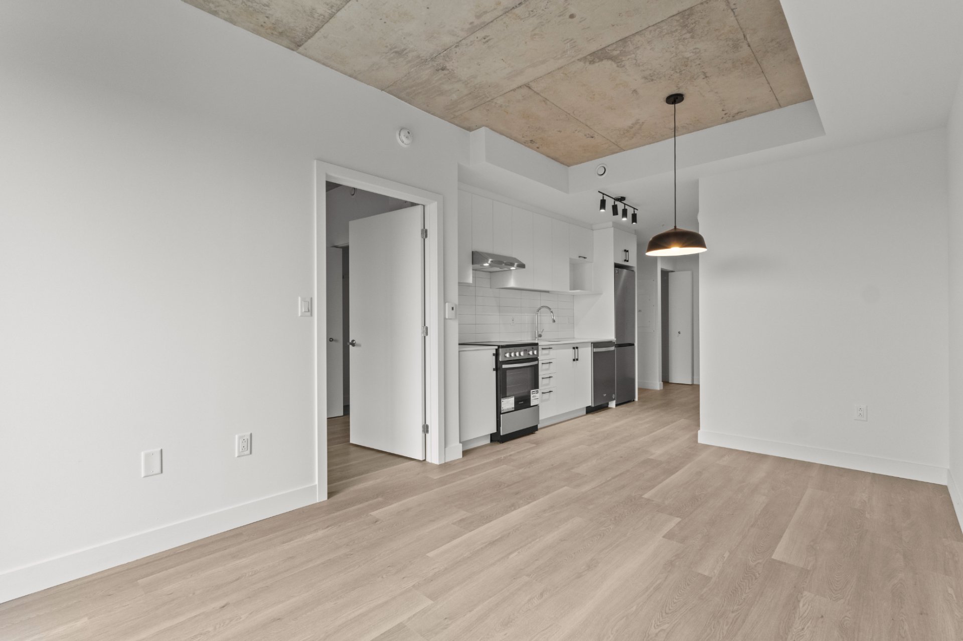 Residential Lease in Montréal (Côte-des-Neiges/Notre-Dame-de-Grâce) 3