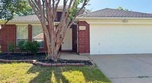 4228 Boulder Park Dr, Euless, TX, 76040-8514 | Card Image