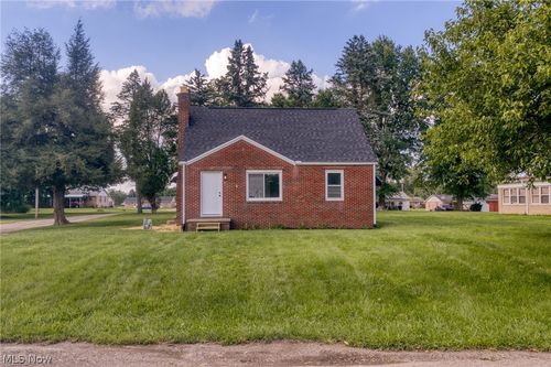 539 Figueroa Pl Se, Canton, OH, 44707-1452 | Card Image