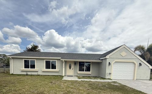 3236 Montclair Cir, North Port, FL, 34287-1826 | Card Image