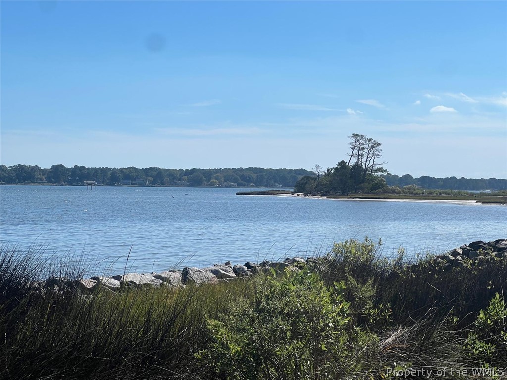 Land in Yorktown 2
