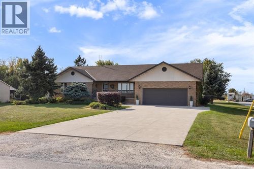 685 E Ruscom River Rd, Belle River, ON, N0R | Card Image