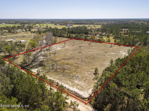8 Osceola Rd, Glen Saint Mary, FL, 32040 | Card Image