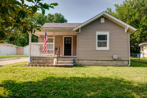 2718 E Blaine St, Springfield, MO, 65803-5206 | Card Image