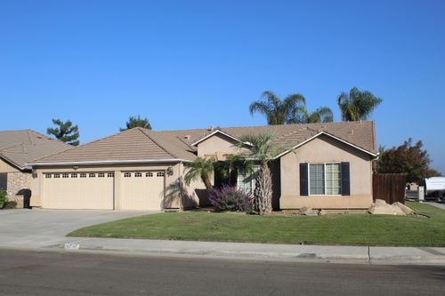 4714 W Ashland Ave, Visalia, CA, 93277-5600 | Card Image