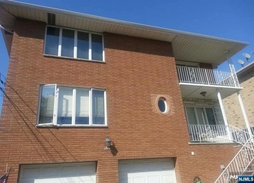 505 Fairview Ter, Ridgefield, NJ, 07657-2806 | Card Image
