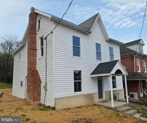 128 N Walnut St, LEWISTOWN, PA, 17044-1762 | Card Image