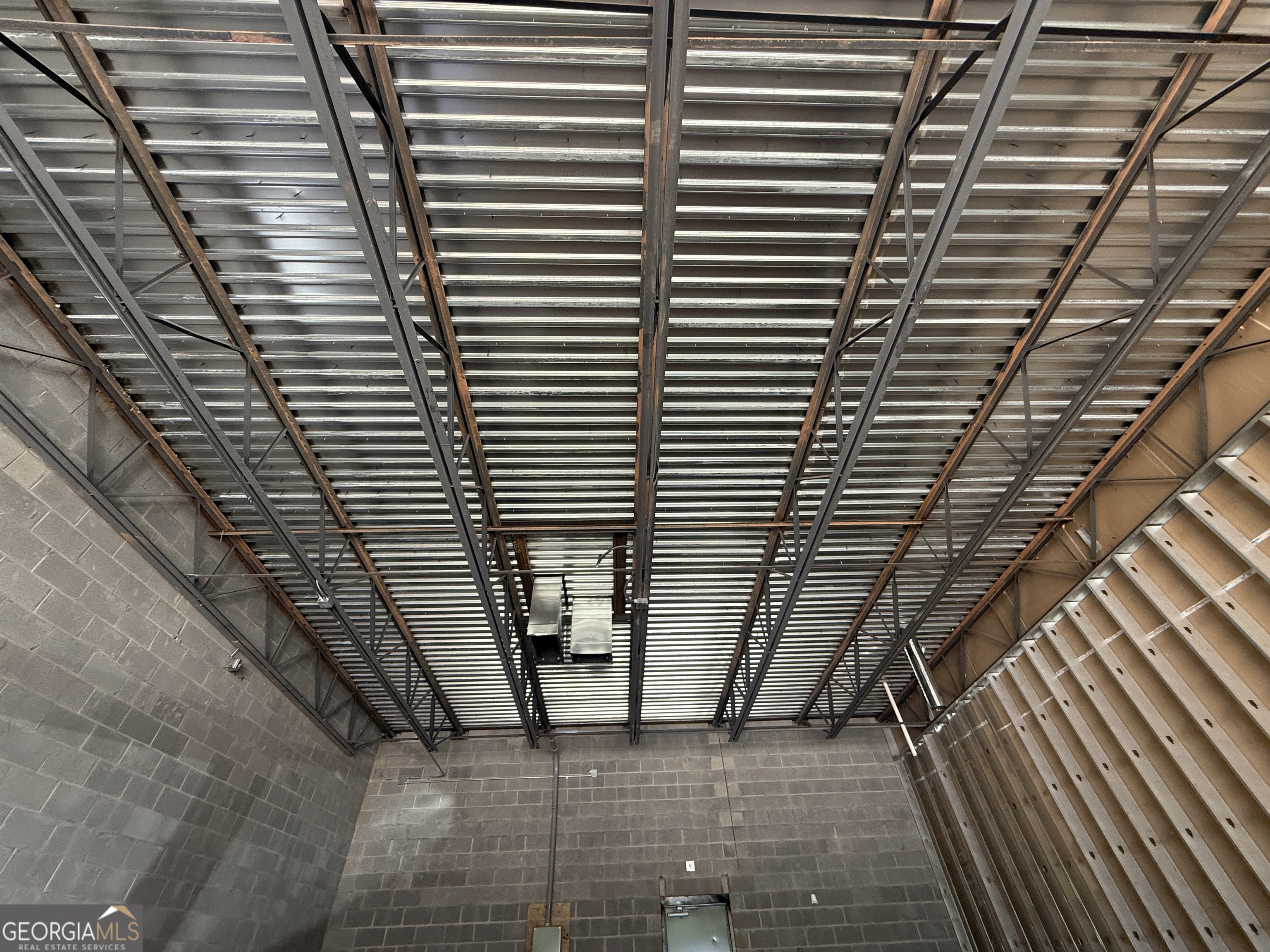 Commercial Lease in Monroe 5