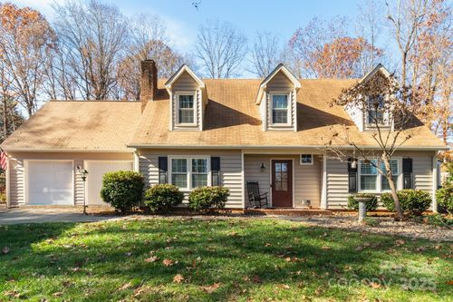 43-438 Valleymeade Dr, Kernersville, NC, 27284-8053 | Card Image