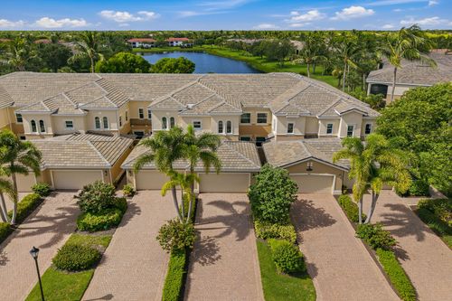 203-3053 Aviamar Cir, NAPLES, FL, 34114-9645 | Card Image