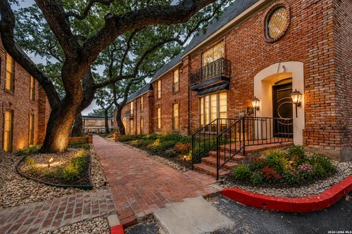 172-7500 Callaghan Rd, San Antonio, TX, 78229-2853 | Card Image