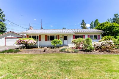 Main House with roomy 2 car garage | Image 1