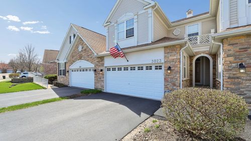 3023 Talaga Dr, Algonquin, IL, 60102-6853 | Card Image