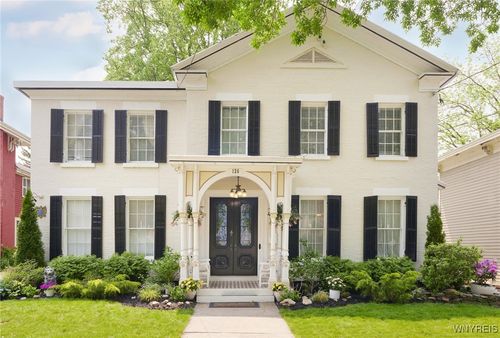 126 E Genesee St, Fayetteville, NY, 13066-1302 | Card Image