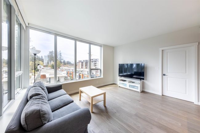 610 - 3533 Ross Drive, Condo with 3 bedrooms, 2 bathrooms and 1 parking in Vancouver BC | Image 5