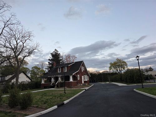 420 Townline Rd, Hauppauge, NY, 11788-2826 | Card Image