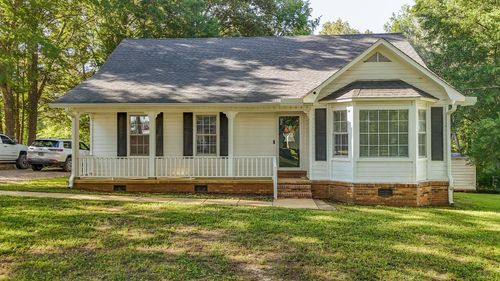 250 Parkview Dr, Savannah, TN, 38372-3683 | Card Image