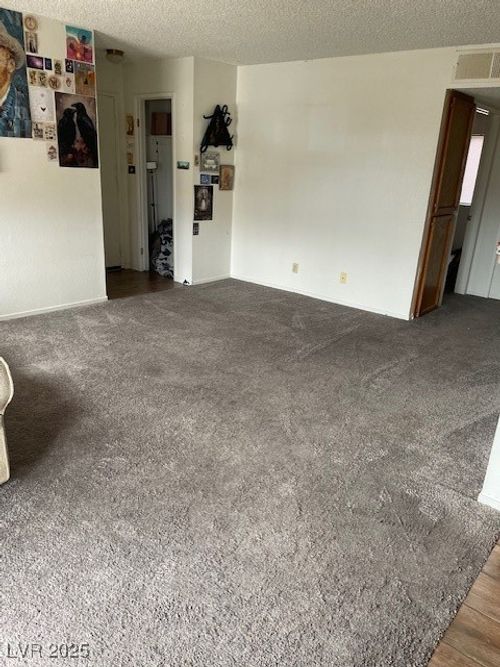 unit-c-3717 Snorkel Cir, Las Vegas, NV, 89108-5148 | Card Image