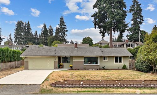 8806 Cascadia Ave, Everett, WA, 98208-2315 | Card Image