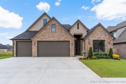 13630 S 21st Pl E, Bixby, OK, 74008-2192 | Card Image