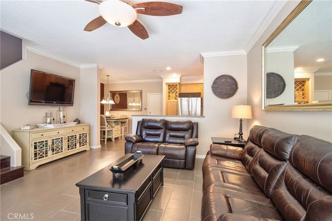 8420 E Tioga Way, Townhouse with 3 bedrooms, 3 bathrooms and 2 parking in Anaheim CA | Image 4