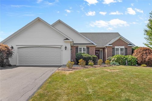 15 Dexter Dr, Greece, NY, 14612-2881 | Card Image