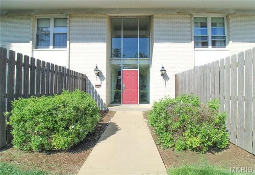 apt-3-10407 Briarbend Dr, Saint Louis, MO, 63146-5665 | Card Image