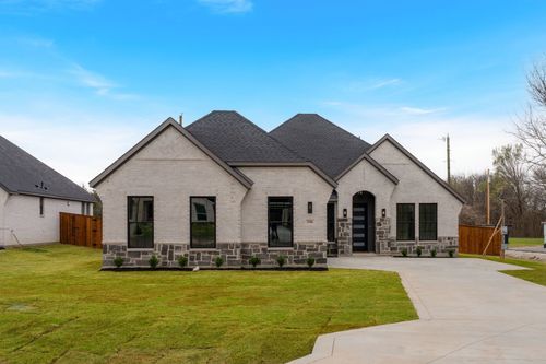 596 E Woodell Dr, Glenn Heights, TX, 75154 | Card Image